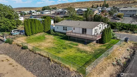 7012 Plaza St SE, Othello, WA 99344