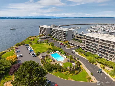 6533 Seaview Ave NW #101A, Seattle, WA 98117