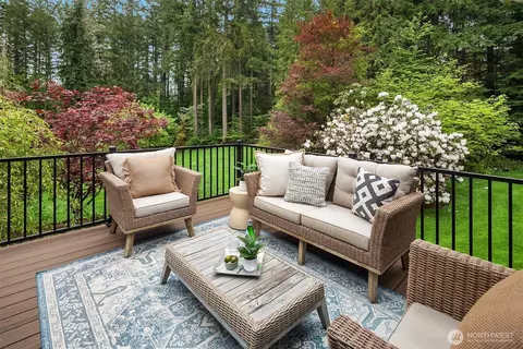 22619 87th Ave SE, Woodinville, WA 98077