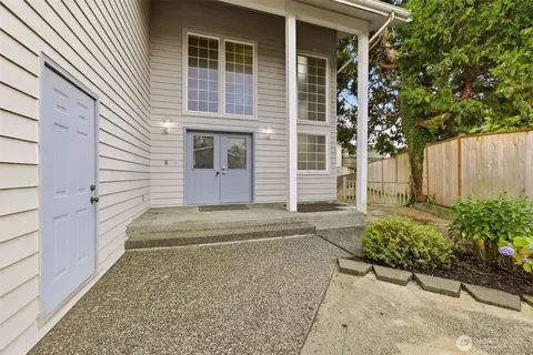4729 Seahurst Ave, Everett, WA 98203 photo 2