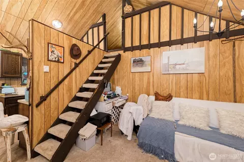 Entry Way - 71 E Leisure Ln, Grapeview, WA 98546 photo 1 of 1