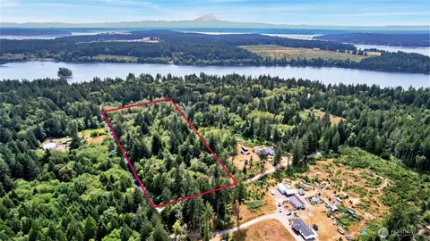 3853 146th Ave SW, Lakebay, WA 98349