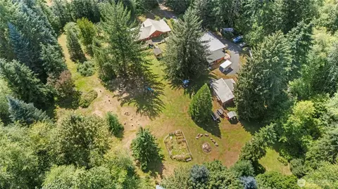 5727 Scherrer Rd, Granite Falls, WA 98252