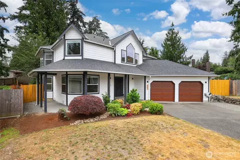 303 S 302nd Pl, Federal Way, WA 98003