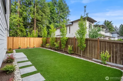 Exterior - 9909 NE 200th St #A, Bothell, WA 98011 photo 3 of 4