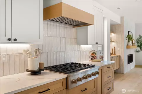 Kitchen - 9909 NE 200th St #A, Bothell, WA 98011 photo 6 of 7