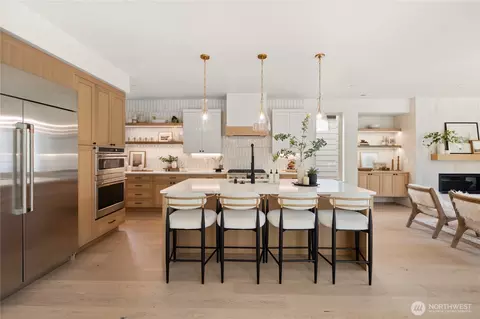 Kitchen - 9909 NE 200th St #A, Bothell, WA 98011 photo 2 of 7