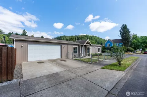 102 N Diamond St, Centralia, WA 98531