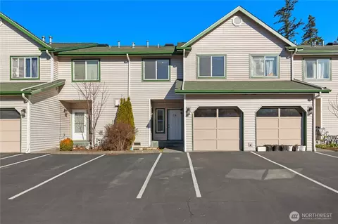 15815 Admiralty Way #C4, Lynnwood, WA 98087