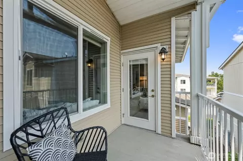 Exterior - 14915 38th Dr SE #II3031, Bothell, WA 98012 photo 3 of 7