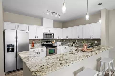 Kitchen - 14915 38th Dr SE #II3031, Bothell, WA 98012 photo 1 of 5