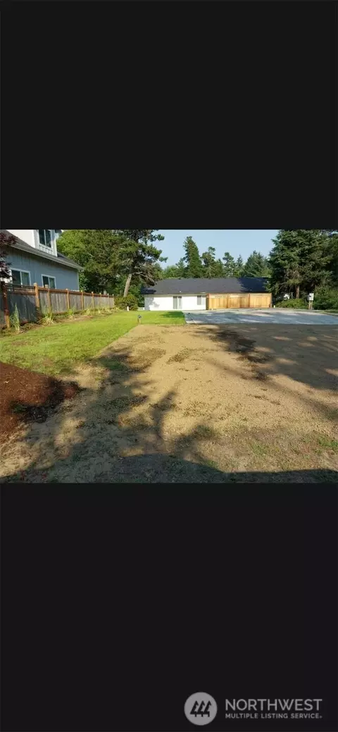 30506 N N Pl, Ocean Park, WA 98640