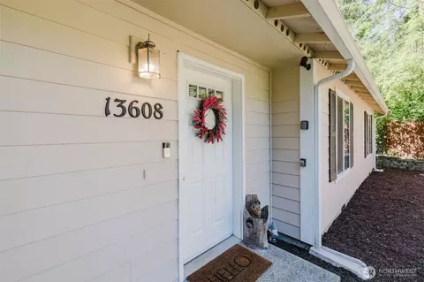 13608 132nd Street Ct NW, Gig Harbor, WA 98329