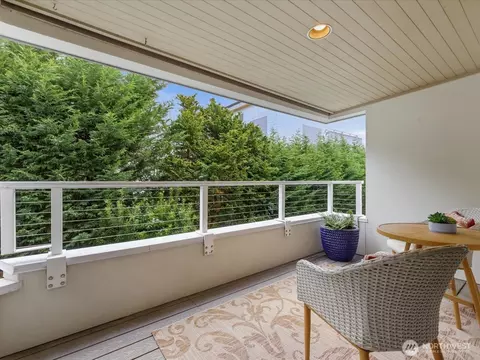 1400 Taylor Ave N #201, Seattle, WA 98109