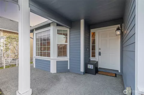 Exterior - 20122 194th Ave E, Orting, WA 98360 photo 4 of 7