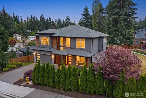 Exterior - 22005 4th Ave W, Bothell, WA 98021 photo 6 of 6