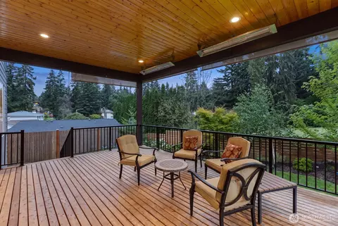 Exterior - 22005 4th Ave W, Bothell, WA 98021 photo 3 of 6