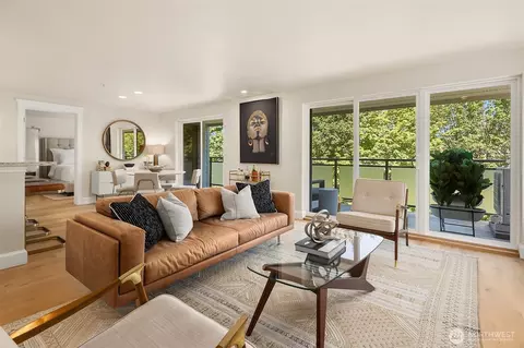 2334 Thorndyke Ave W #301, Seattle, WA 98199