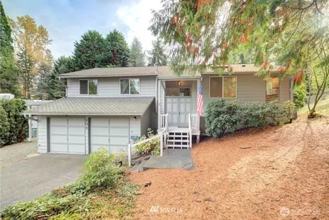 108 130th Pl NE, Bellevue, WA 98005