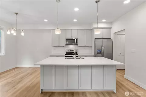 Kitchen - 121 171st Pl SW #A, Bothell, WA 98012 photo 2 of 3
