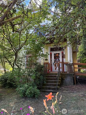 1103 6th Ave SW, Olympia, WA 98502