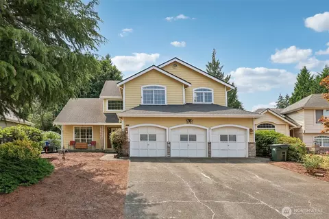11121 SE 271st St, Kent, WA 98030