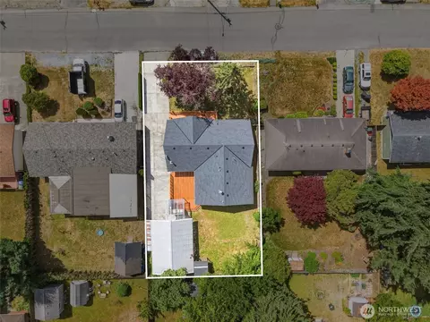 View/Area - 8527 9th Ave SE, Everett, WA 98208 photo 1 of 5