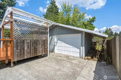 Other - 8527 9th Ave SE, Everett, WA 98208 photo 3 of 4