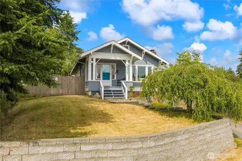 16427 109th Ave SE, Renton, WA 98055