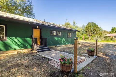 133 Woodhouse Loop, Ellensburg, WA 98926