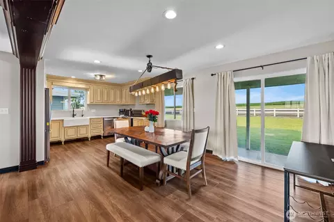 Dining - 19621 N Glade Rd, Mesa, WA 99343 photo 2 of 2