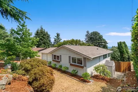 8456 6th Ave SW, Seattle, WA 98106