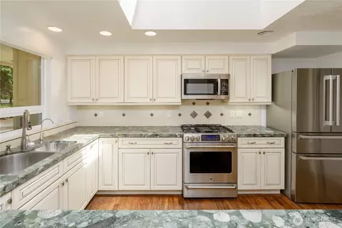 Kitchen - 465 Kirner Rd, Sequim, WA 98382 photo 1 of 4