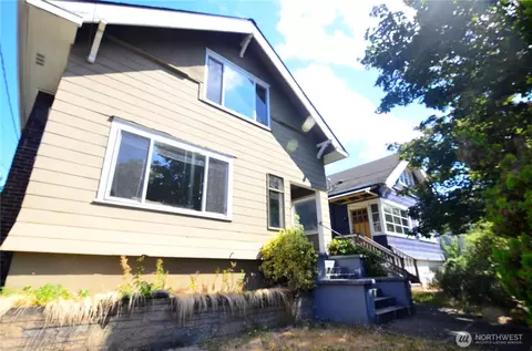 2138 N 50 St, Seattle, WA 98103