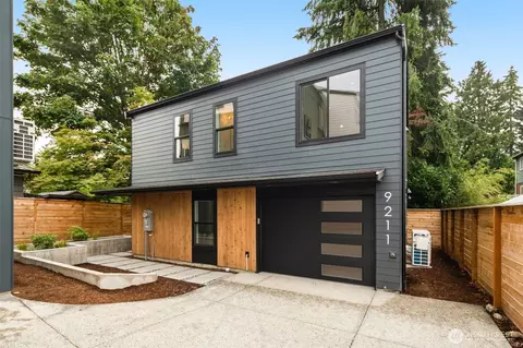 9211 12th Ave NE, Seattle, WA 98115