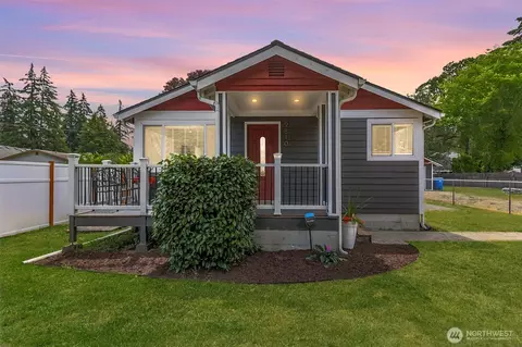 9810 119th St SW, Lakewood, WA 98498