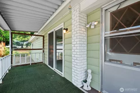 Exterior - 815 124th St SW #153, Everett, WA 98204 photo 2 of 3