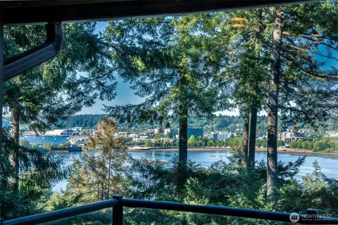 1406 Evergreen Park Ln SW, Olympia, WA 98502