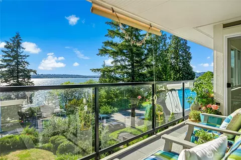 6620 Lake Washington Blvd NE #303, Kirkland, WA 98033