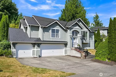 912 S Hills Dr, Bellingham, WA 98229