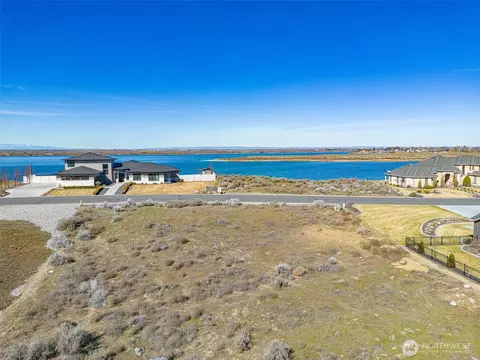 7382 Dune Lake Rd SE, Moses Lake, WA 98837