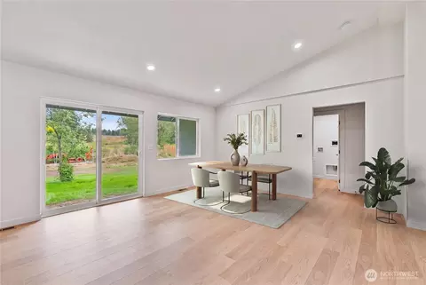 Dining - 903 Byham Rd, Winlock, WA 98596 photo 1 of 1