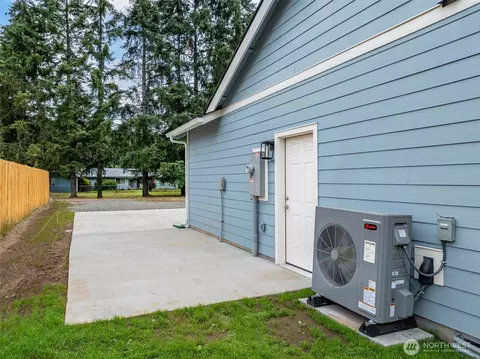 Exterior - 903 Byham Rd, Winlock, WA 98596 photo 2 of 5