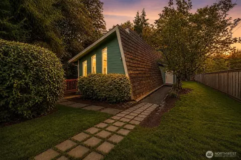 10723 324th Pl SE, Issaquah, WA 98027
