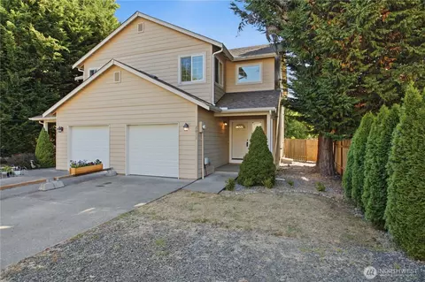 2013 Bush Ave NW, Olympia, WA 98502