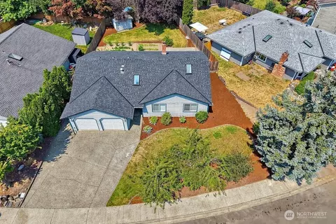 12512 SE 275th Pl, Kent, WA 98030