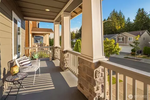 Exterior - 22319 35th Dr SE, Bothell, WA 98021 photo 4 of 6