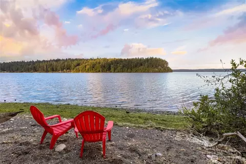 296 Seven Sisters Rd, Port Ludlow, WA 98365