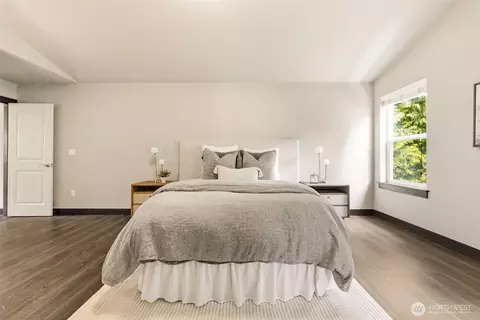 Bedroom - 19311 Meridian Dr SE, Bothell, WA 98012 photo 3 of 5