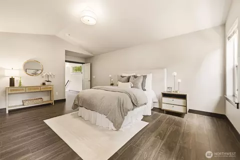 Bedroom - 19311 Meridian Dr SE, Bothell, WA 98012 photo 1 of 5